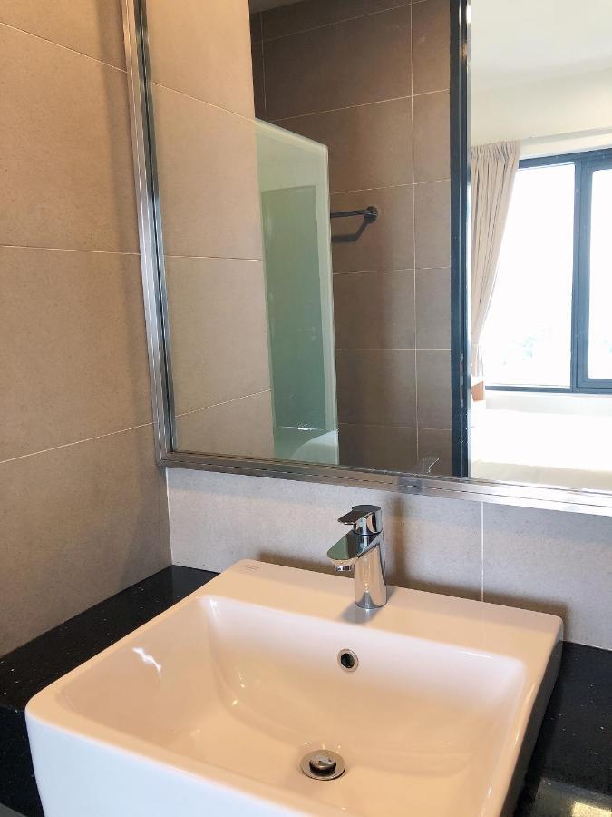 Tropicana 218 Macalister Netflix Seaview Apartment George Town
