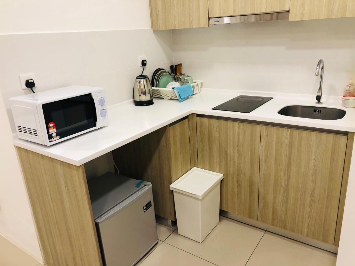 Tropicana 218 Macalister Netflix Seaview George Town