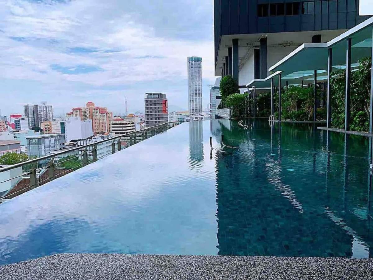 Tropicana 218 Macalister Netflix Seaview George Town