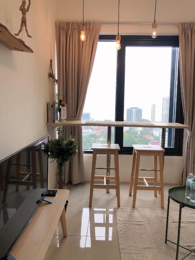 Tropicana 218 Macalister Netflix Seaview Apartemen *